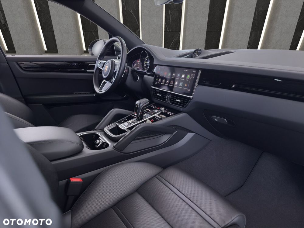 Porsche Cayenne - 19