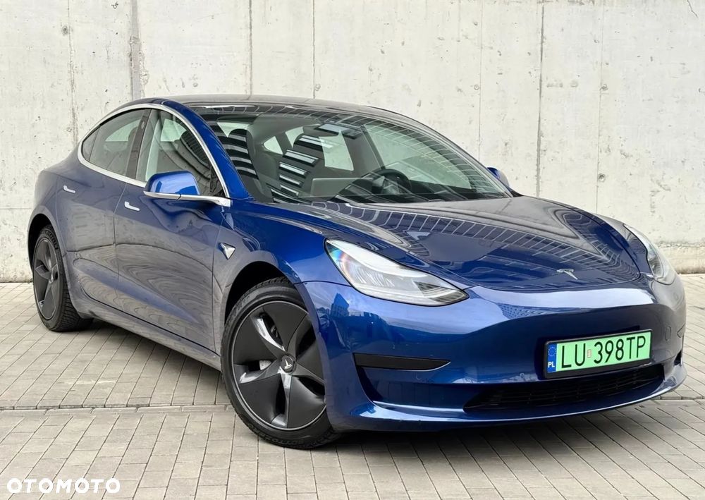 Tesla Model 3 Standard Reichweite Plus Hinterradantrieb - 3
