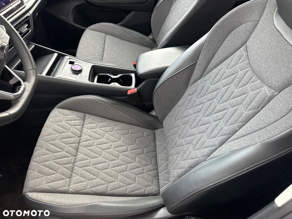 Volkswagen Tiguan - 38