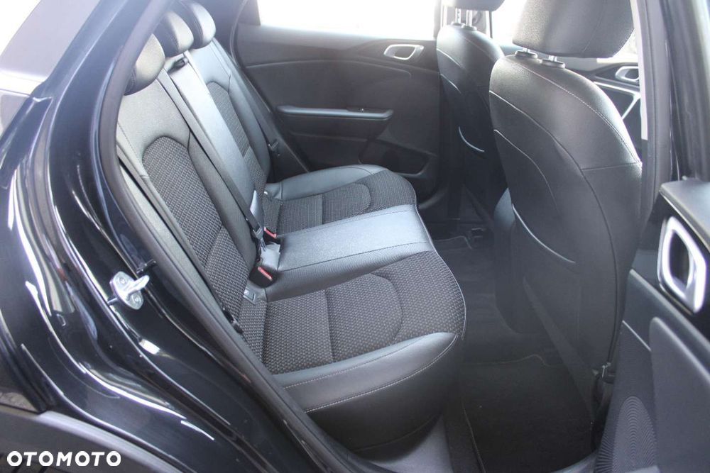 Kia XCeed - 22