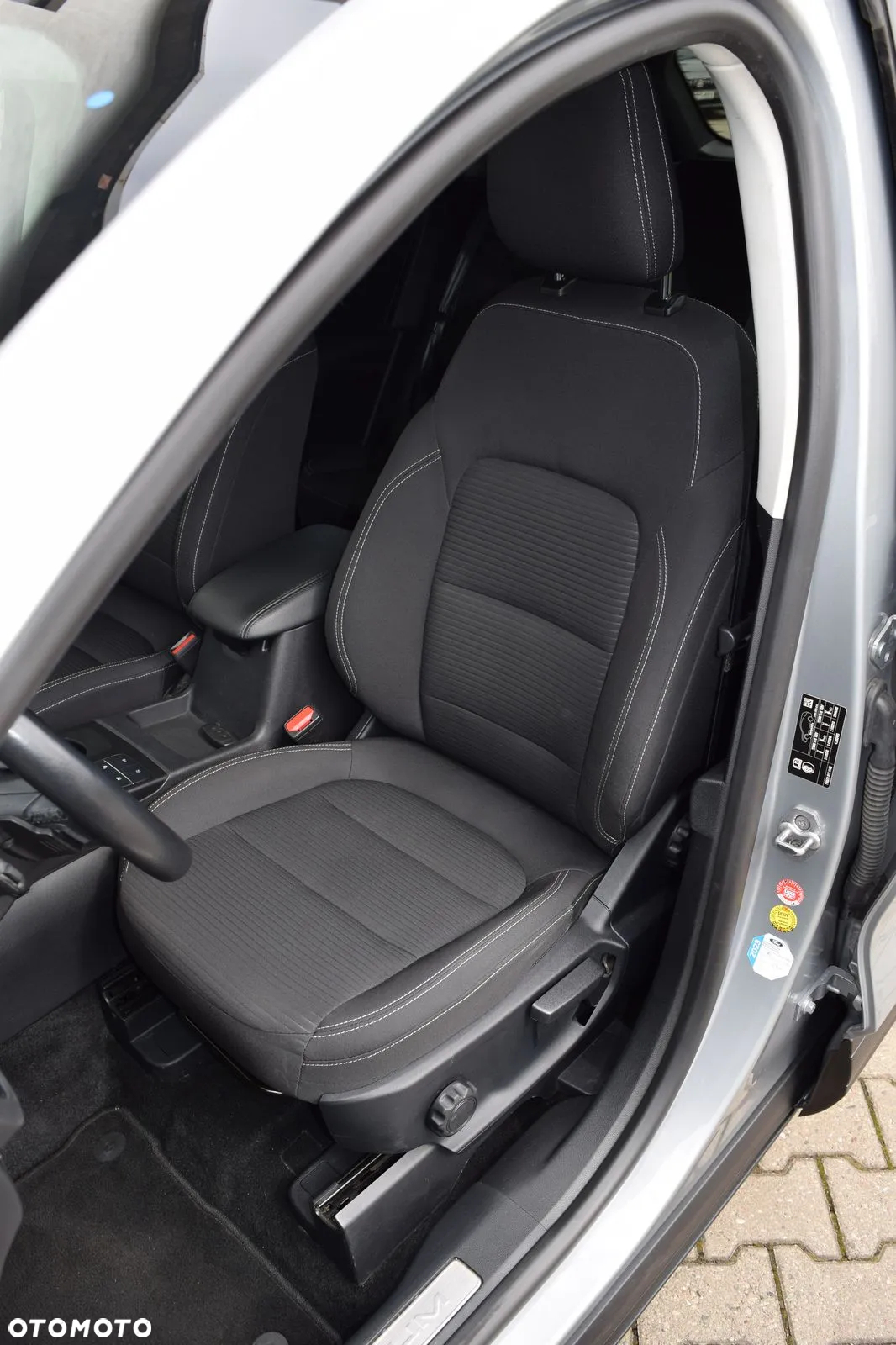 Ford Kuga 2.0 EcoBlue 4x4 TITANIUM - 19