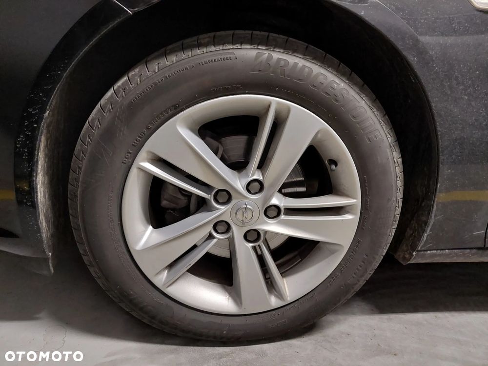 Opel Insignia 1.5 T Enjoy S&S - 9