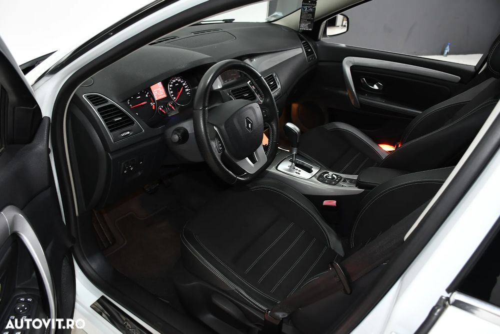 Renault Laguna ENERGY dCi 175 FAP Start & Stop GT - 13
