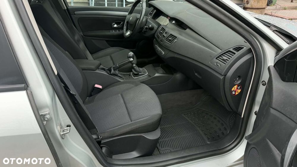 Renault Laguna - 8