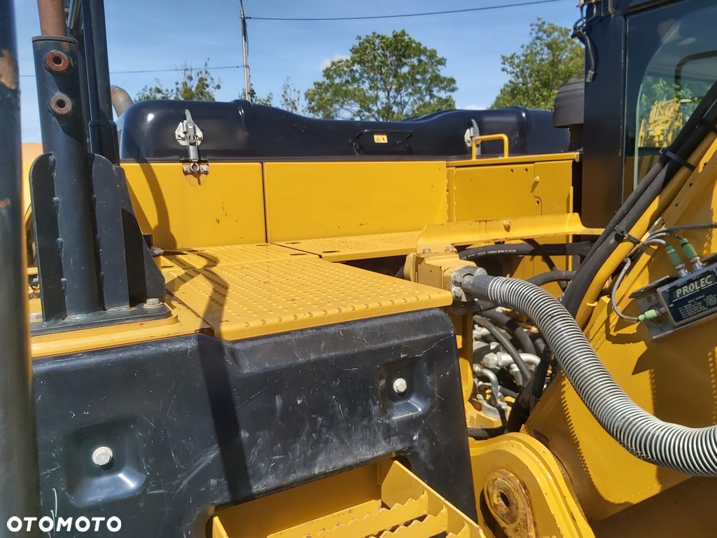 Caterpillar 320 EL - 24