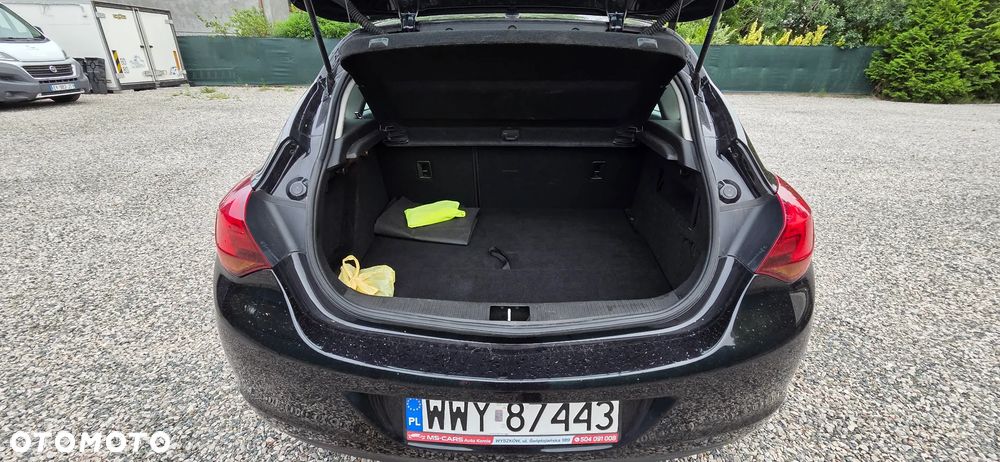 Opel Astra 1.7 CDTI Cosmo - 11