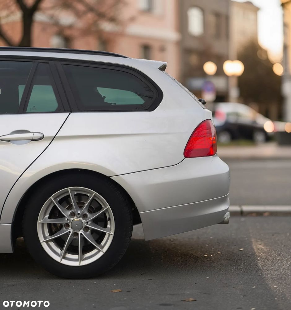 BMW Seria 3 320d - 11