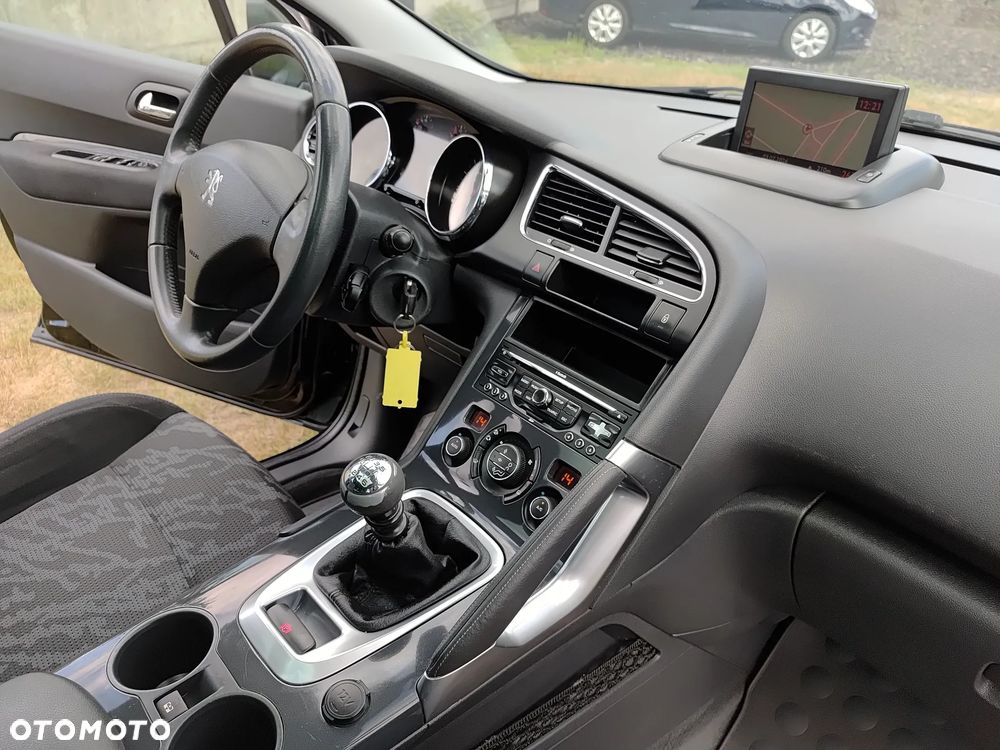 Peugeot 3008 2.0 HDi Premium - 29
