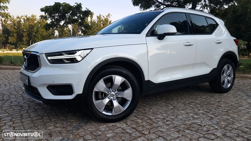 Volvo XC 40 2.0 D3 Momentum Plus - 21