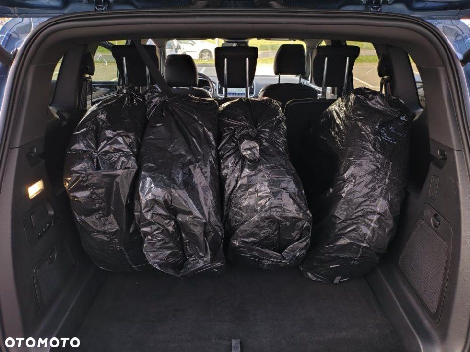 Ford S-Max - 14
