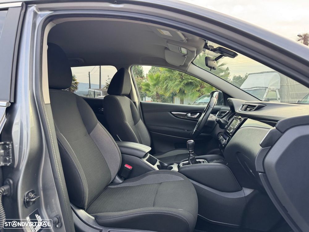 Nissan Qashqai 1.5 dCi Acenta C/Barras de Tejadilho - 26