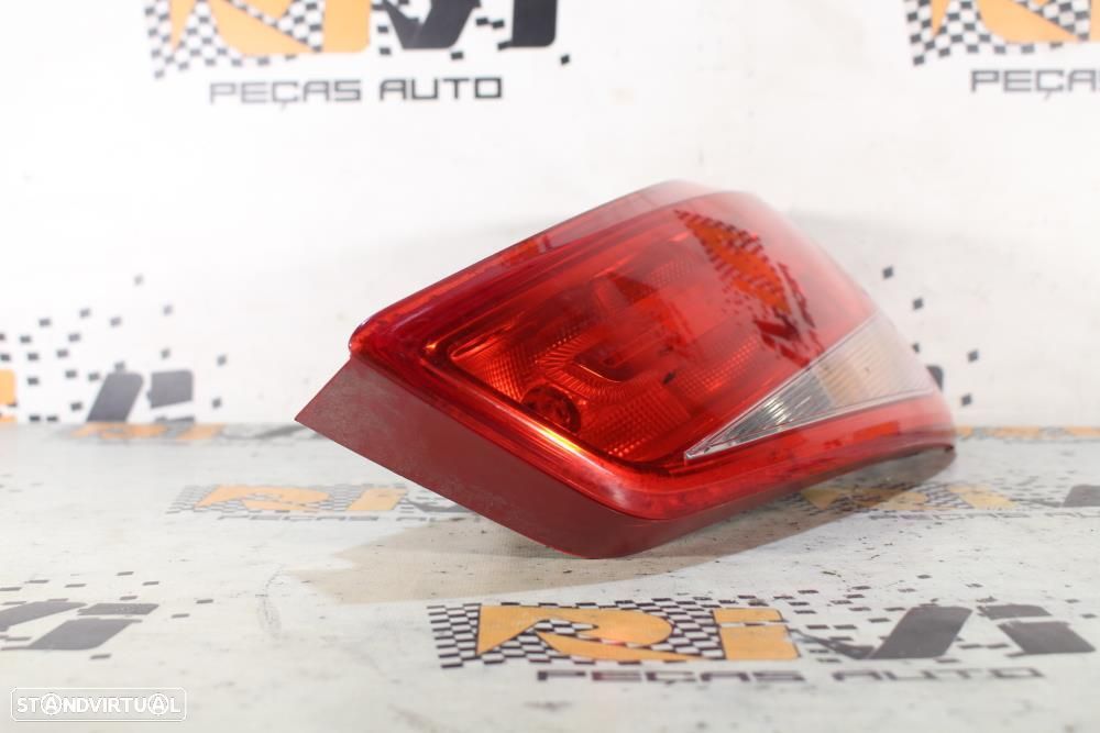 Farolim Direito Audi A1 (8X1, 8Xk)  8X0945094 / 8X0 945 094 - 3