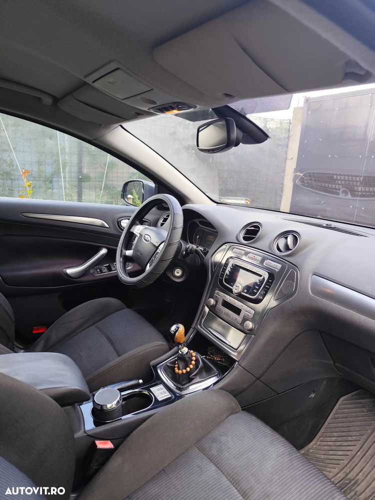 Ford Mondeo 2.0 TDCI Titanium - 4