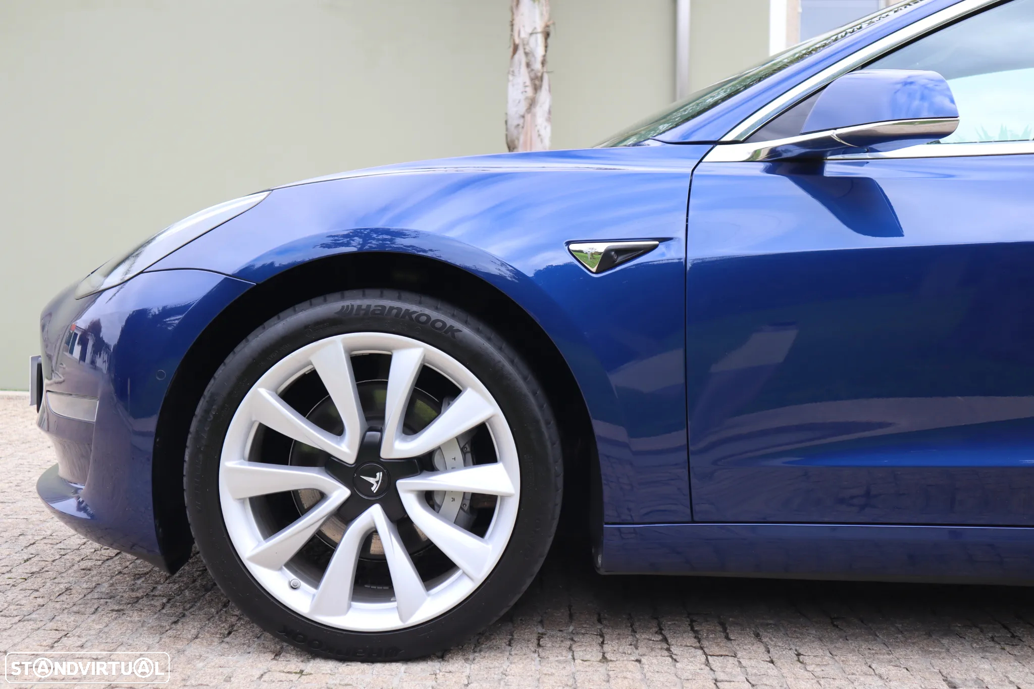 Tesla Model 3 Long-Range RWD - 9