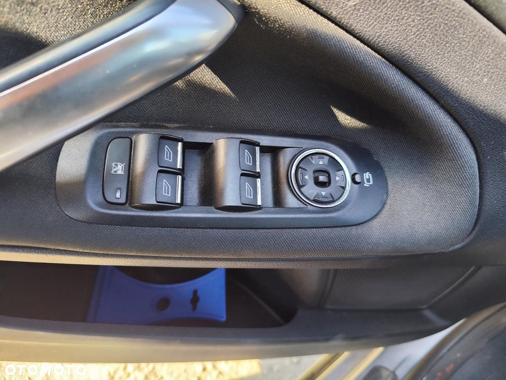 Ford Mondeo 2.0 Titanium - 12