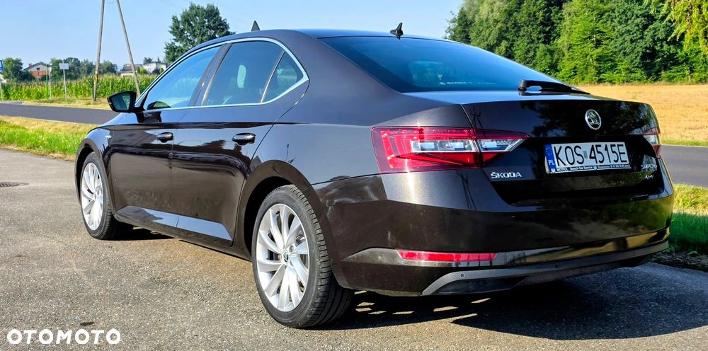 Skoda Superb 2.0 TDI L&K DSG - 3