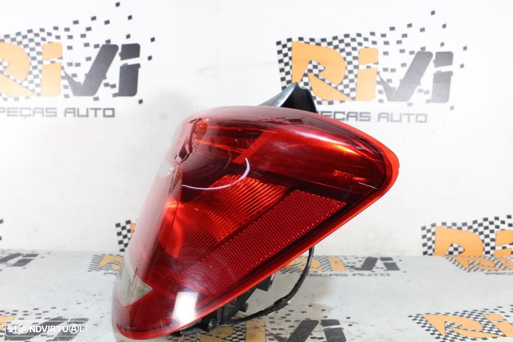 Farolim Direito Bmw 1 (F20)  Farolim Direito Bmw Serie 1 F20 / F21 - 3