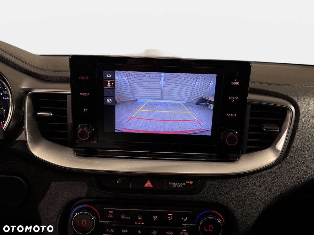 Kia XCeed - 20