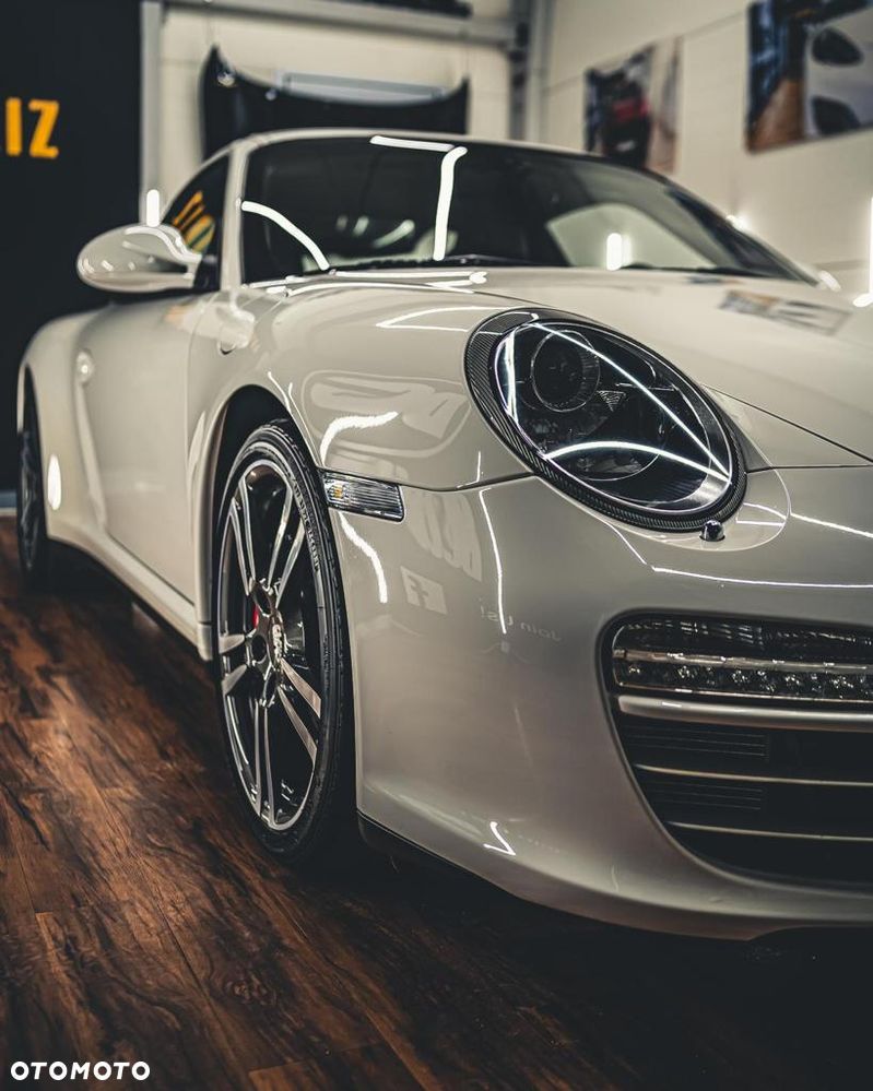 Porsche 911 Carrera 4S PDK - 3