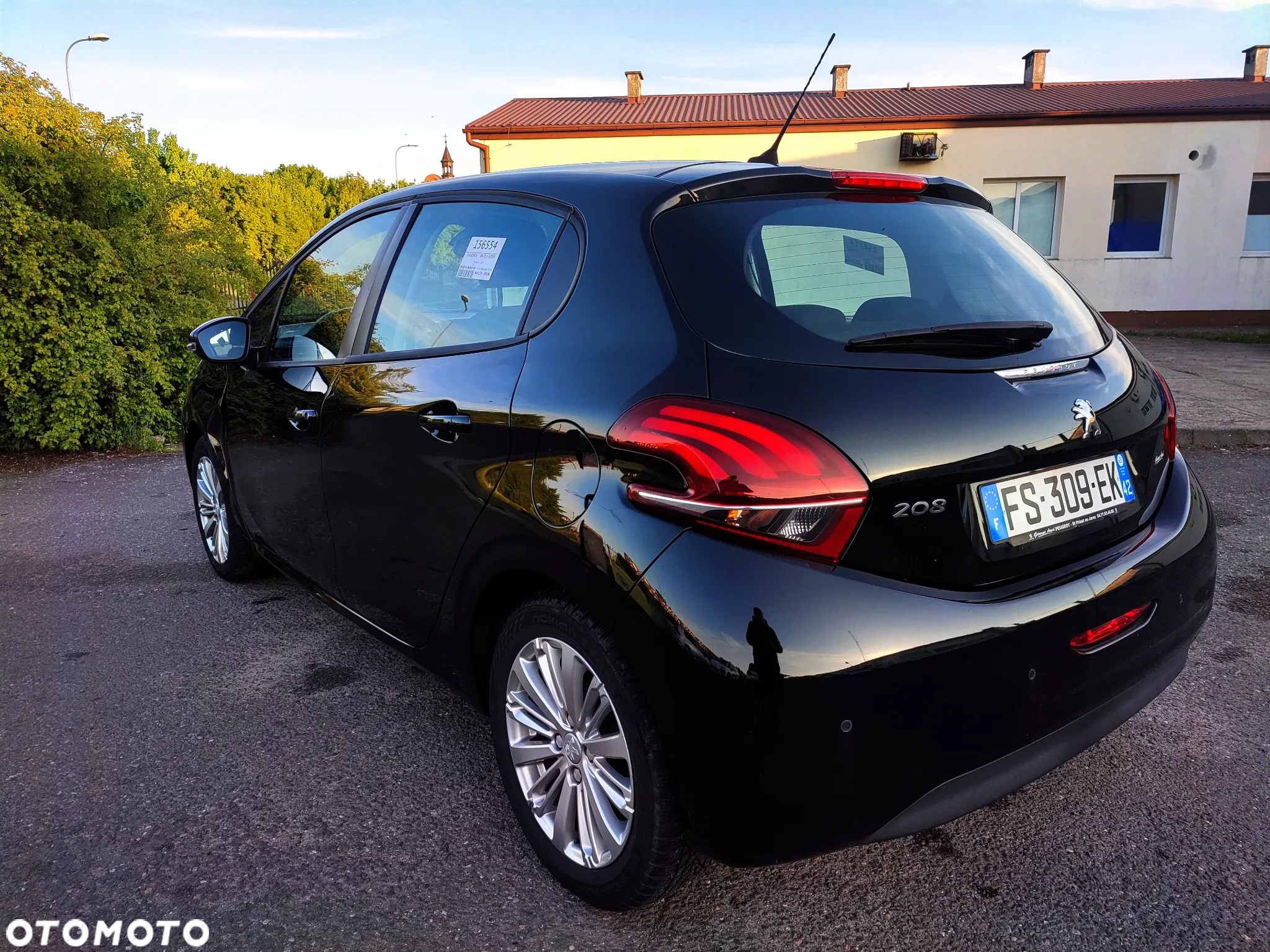 Peugeot 208 PureTech 82 Start & Stop Allure - 3