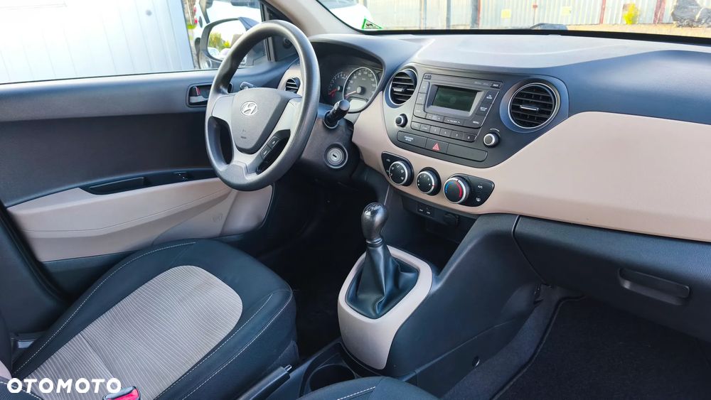 Hyundai i10 - 24
