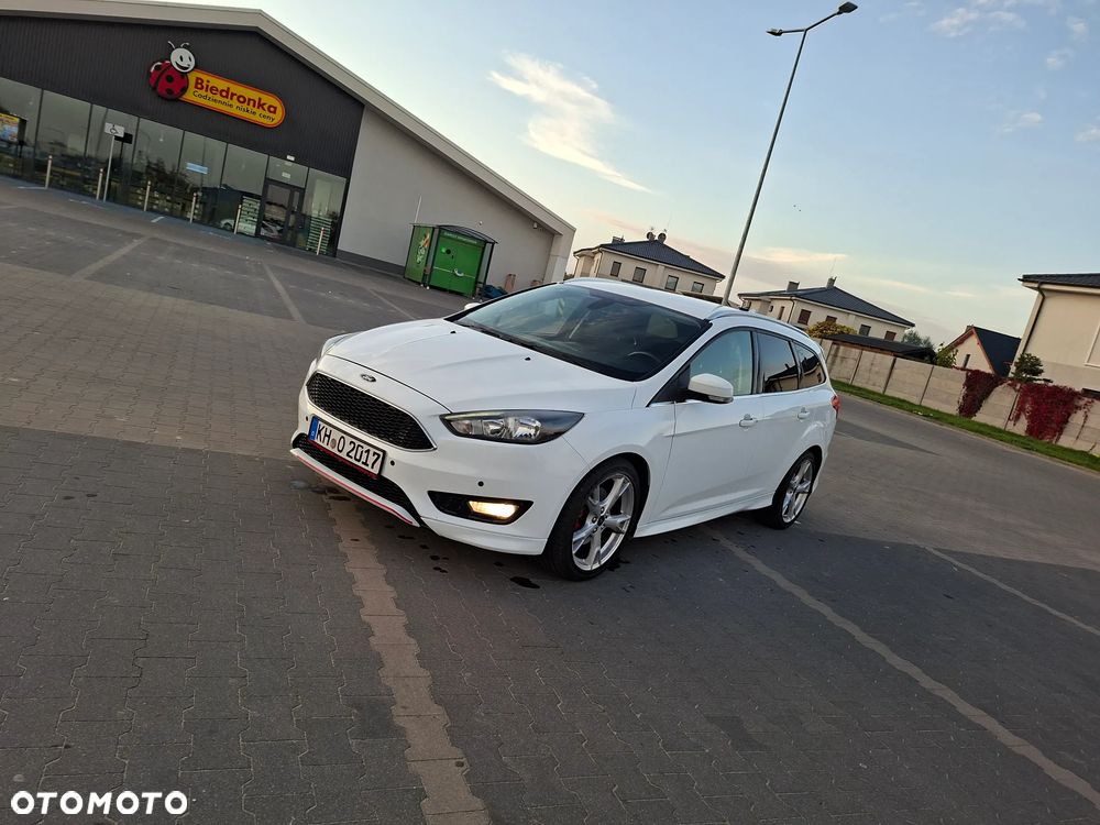 Ford Focus - 23