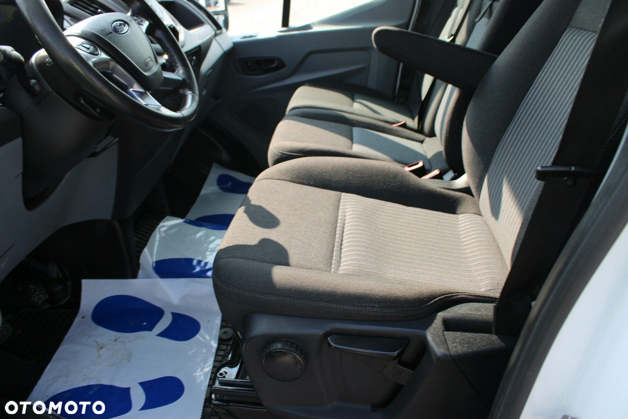 Ford Transit - 27