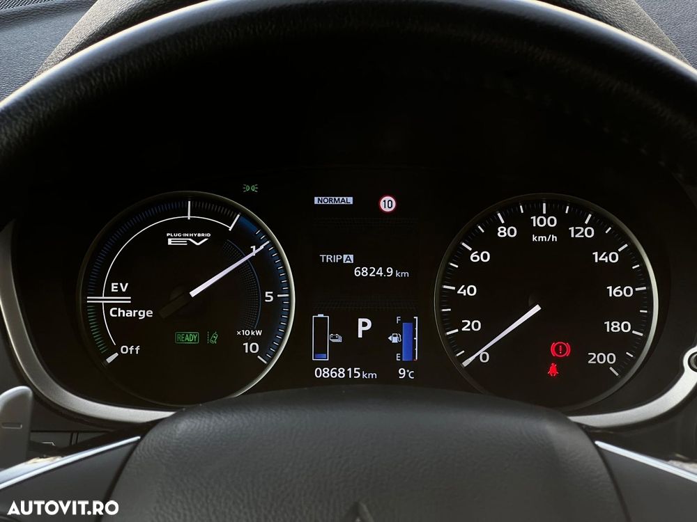 Mitsubishi Eclipse-Cross Plug-In Hybrid 4WD Plus Select - 18