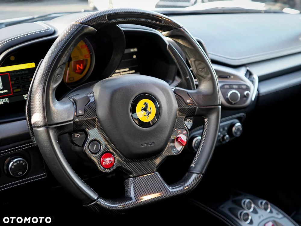 Ferrari 458 Italia - 15