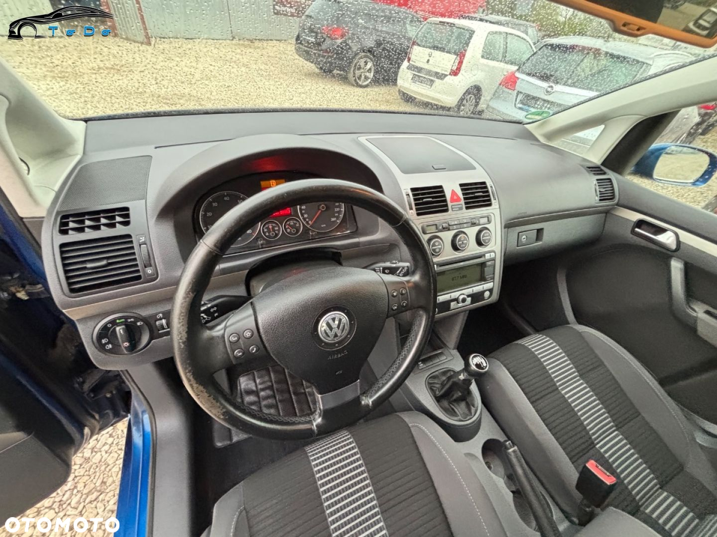 Volkswagen Touran 1.4 TSI Conceptline - 18