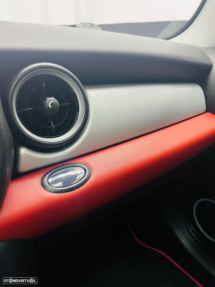 MINI 3 Portas Cooper D - 41