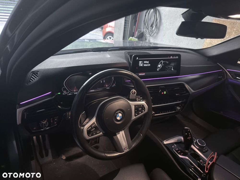 BMW Seria 5 520d xDrive MHEV Sport Line sport - 8