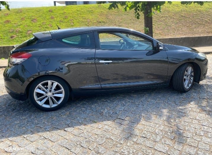 Renault Mégane Coupe 1.5 dCi Dynamique S - 2