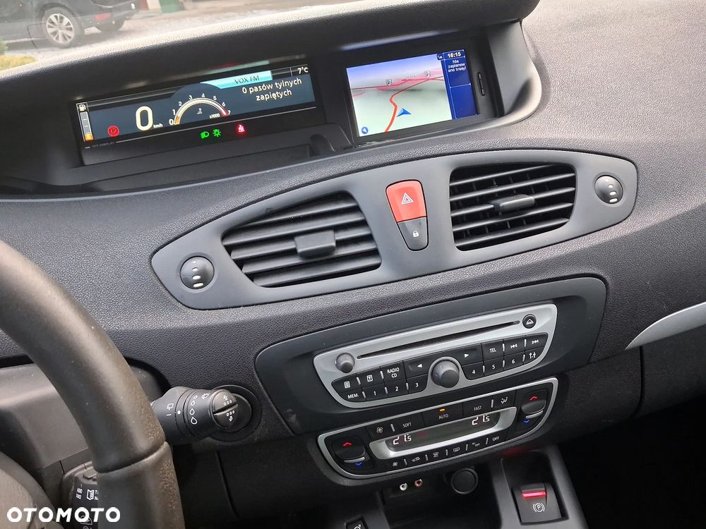 Renault Scenic 1.6 16V 110 LIMITED - 29
