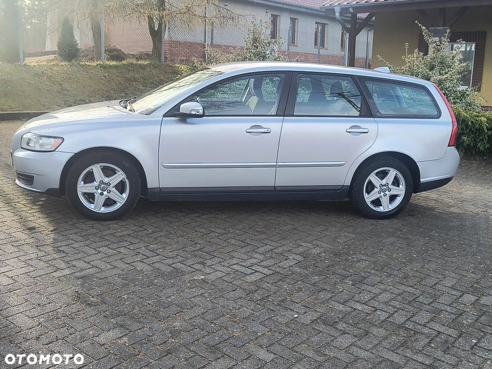 Volvo V50 - 3