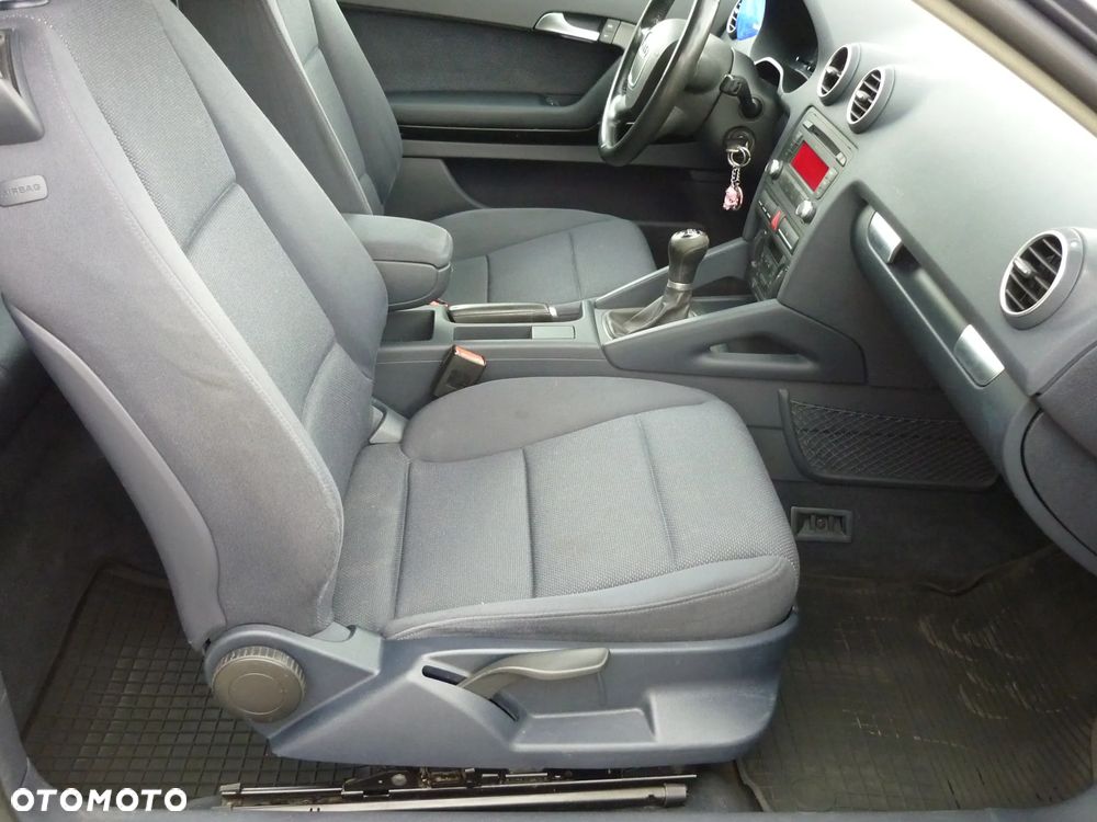 Audi A3 3-drzwiowe 1.4T FSI Ambition - 7