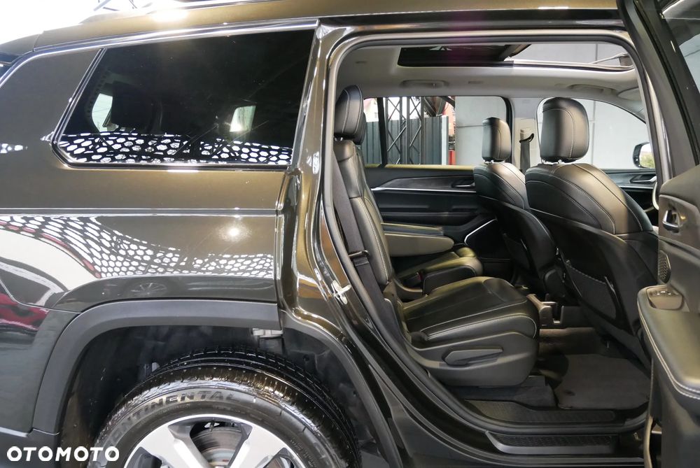 Jeep Grand Cherokee - 11