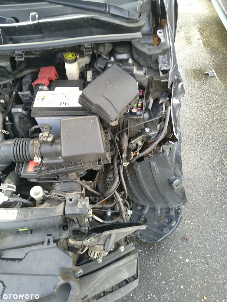 Toyota Yaris - 7