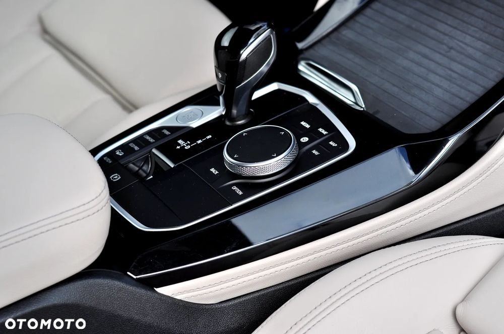 BMW X4 xDrive20d mHEV M Sport sport - 23