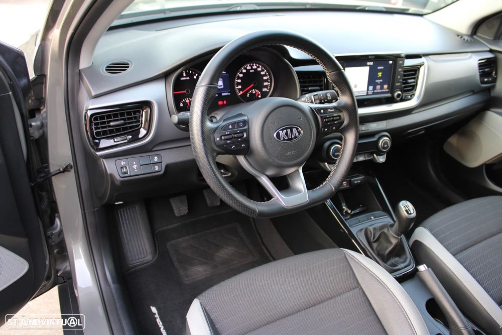 Kia Stonic 1.6 CRDi Easy - 16