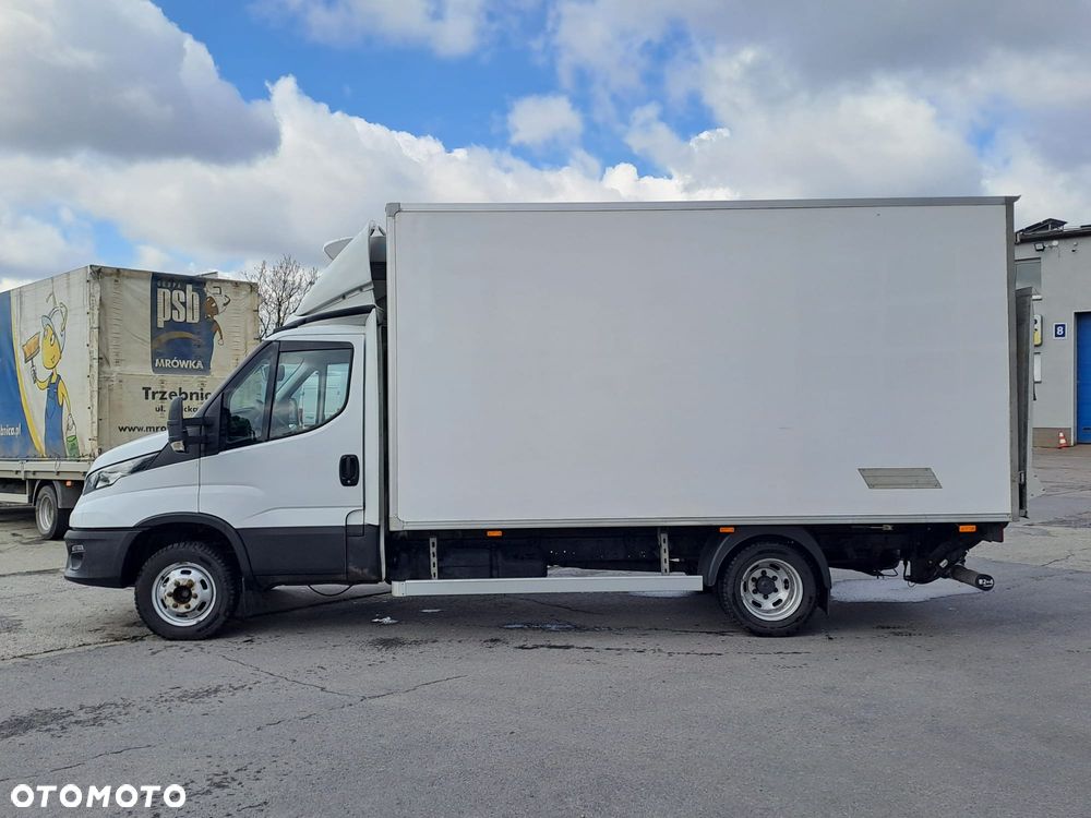 Iveco Daily 50C16  | 3.0 | Bliźniak 8 EP   | Niski przebieg | Winda | Zasilanie zewnętrzne | - 4