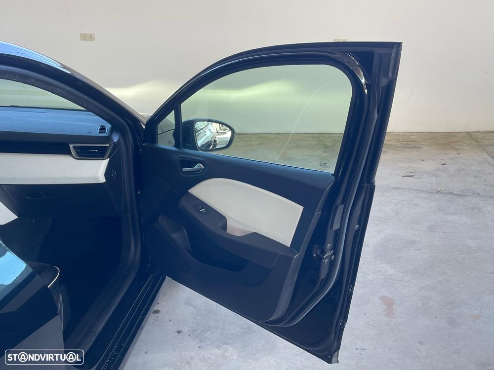 Renault Clio TCe 90 INTENS - 23