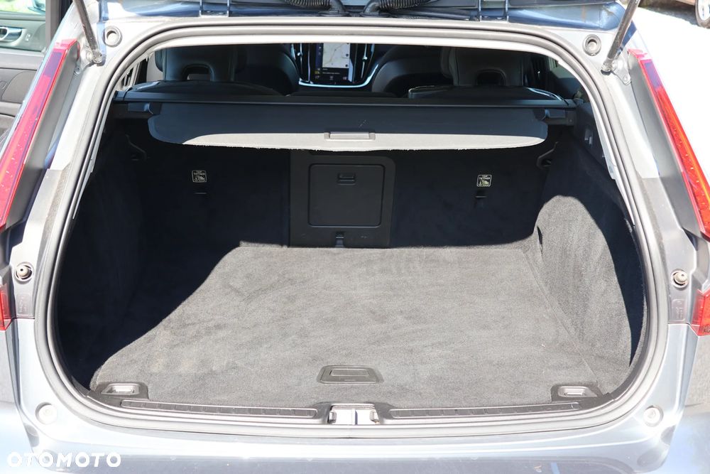Volvo V60 D3 Momentum Pro - 17