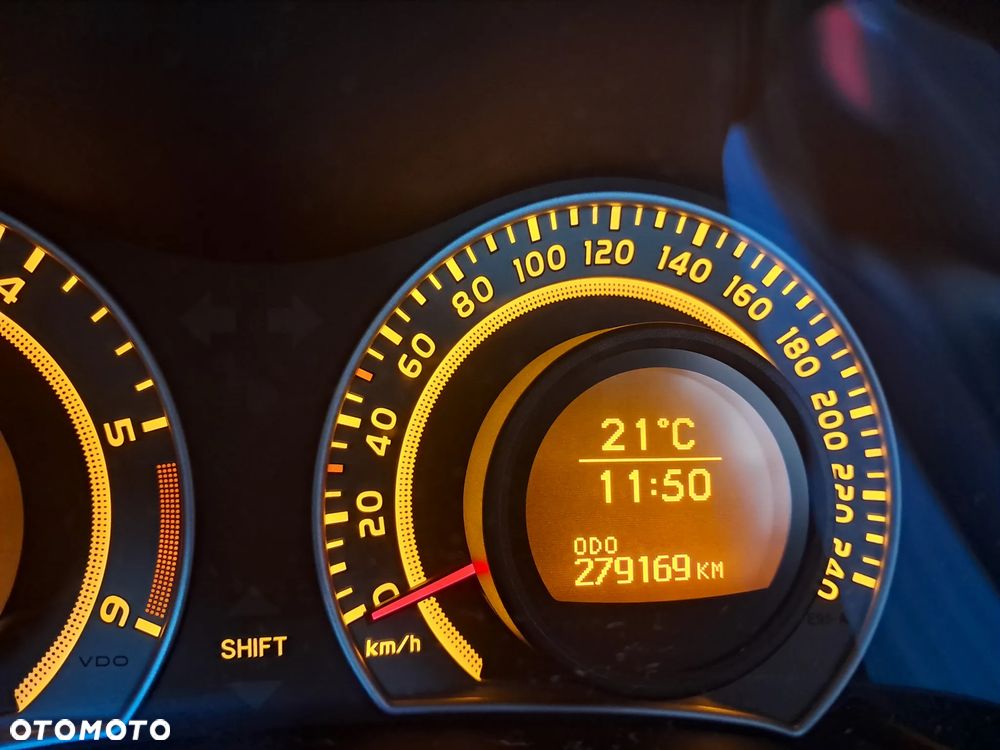 Toyota Auris 2.0 D-4D Premium - 5