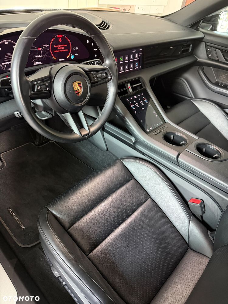 Porsche Taycan 4S Performance Plus - 16