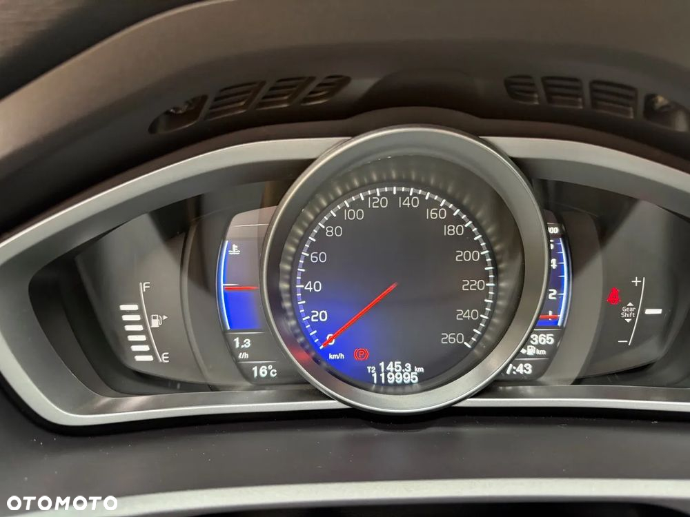 Volvo V40 T3 Drive-E R-Design Momentum - 9