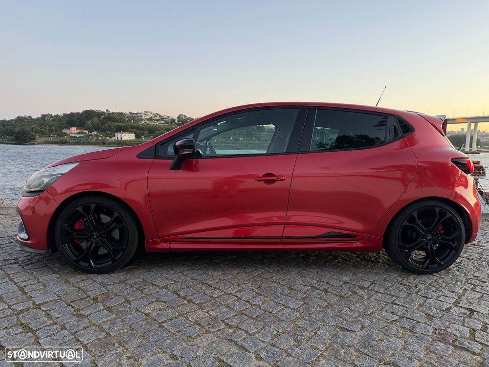 Renault Clio 1.6 T RS EDC - 18