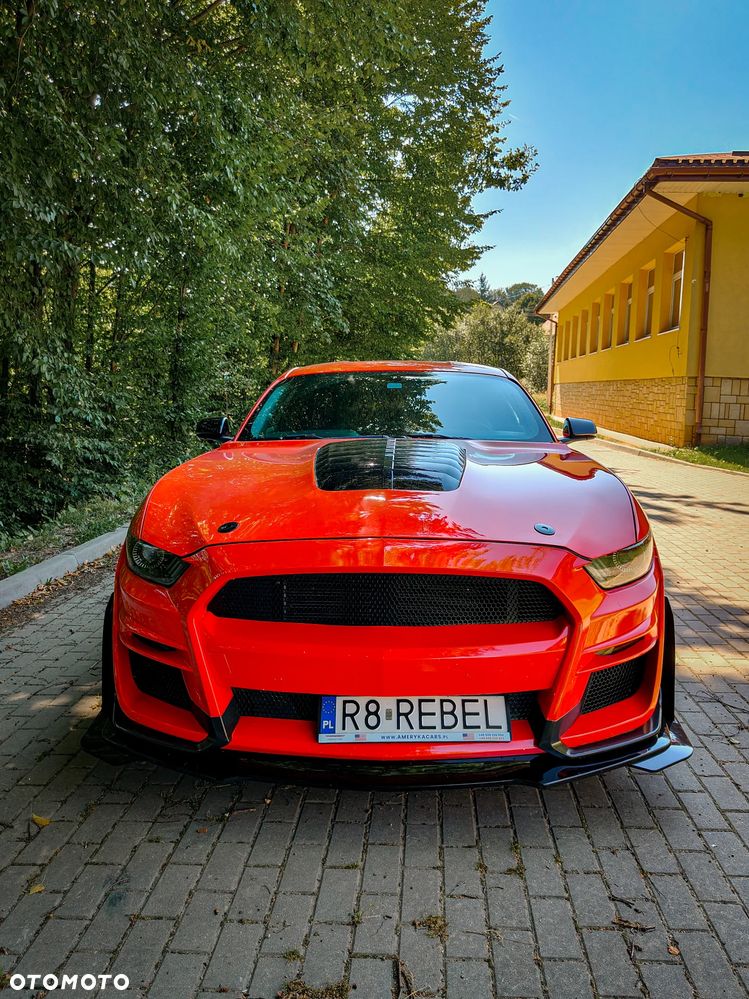 Ford Mustang 5.0 V8 GT - 5