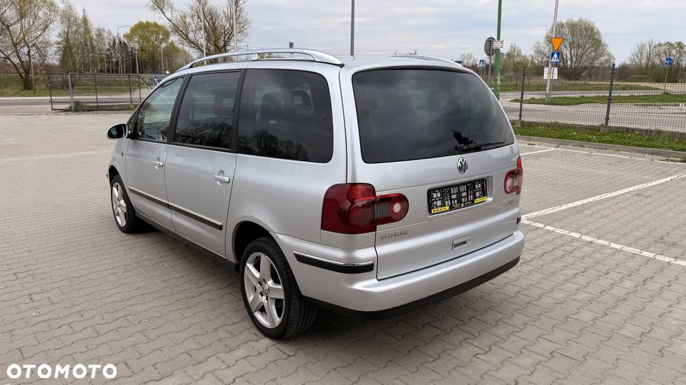 Volkswagen Sharan 2.0 TDI Highline - 5