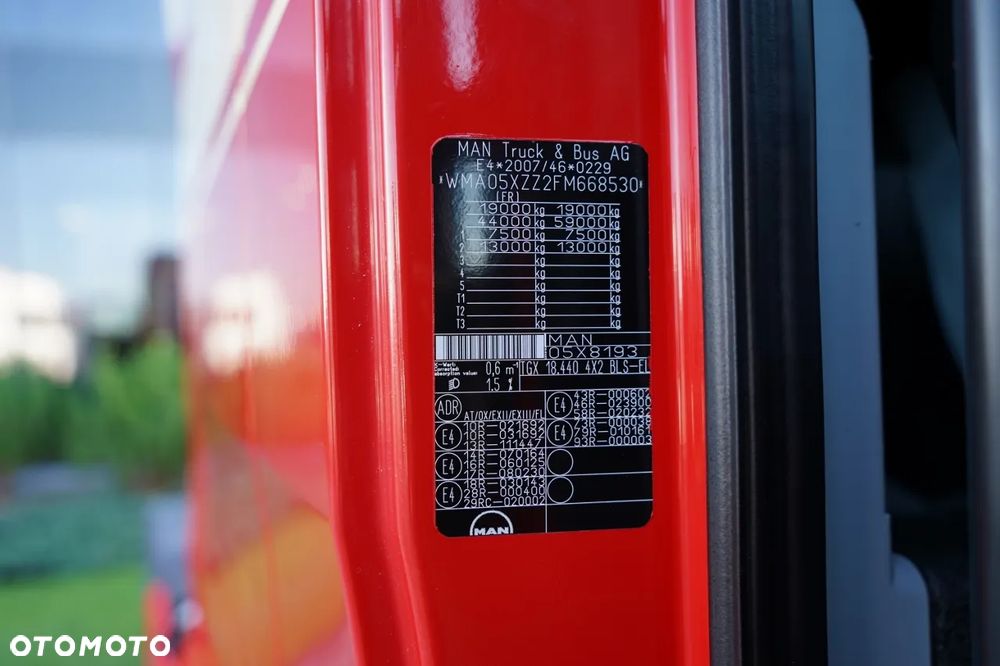 MAN TGX 18. 440 / XLX / RETARDER / PEŁNY ADR / ALUFELGI / SPROWADZONY - 36